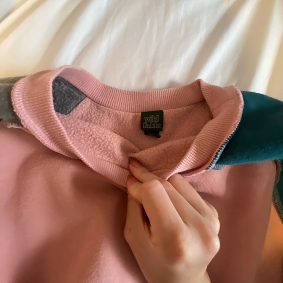 Multi Colored Soft and Fashionable Sweatshirt♥️💛💚🧡🩷 - Picture 2 of 4